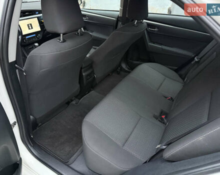 Белый Тойота Королла, объемом двигателя 1.6 л и пробегом 162 тыс. км за 11200 $, фото 7 на Automoto.ua