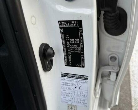 Белый Тойота Королла, объемом двигателя 1.6 л и пробегом 159 тыс. км за 12800 $, фото 8 на Automoto.ua