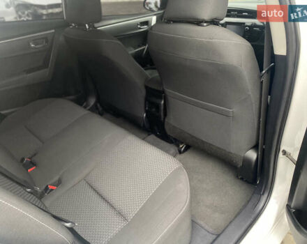 Белый Тойота Королла, объемом двигателя 1.6 л и пробегом 193 тыс. км за 12500 $, фото 27 на Automoto.ua