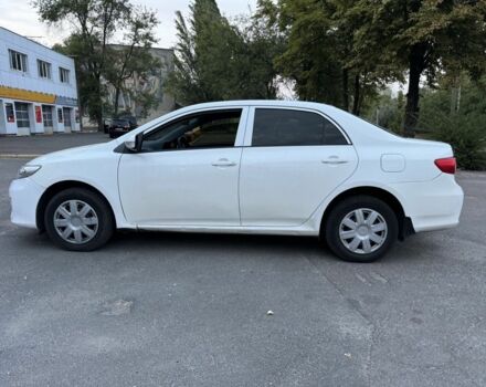 Белый Тойота Королла, объемом двигателя 1.3 л и пробегом 210 тыс. км за 7900 $, фото 2 на Automoto.ua