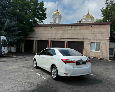 Белый Тойота Королла, объемом двигателя 1.6 л и пробегом 190 тыс. км за 12500 $, фото 2 на Automoto.ua