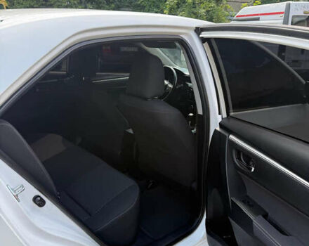 Белый Тойота Королла, объемом двигателя 1.6 л и пробегом 190 тыс. км за 12500 $, фото 6 на Automoto.ua