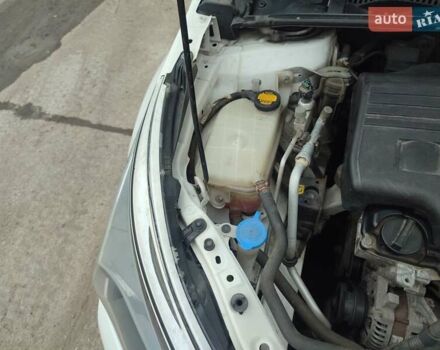 Белый Тойота Королла, объемом двигателя 1.3 л и пробегом 150 тыс. км за 10500 $, фото 39 на Automoto.ua