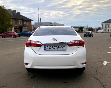 Белый Тойота Королла, объемом двигателя 1.6 л и пробегом 200 тыс. км за 8800 $, фото 5 на Automoto.ua