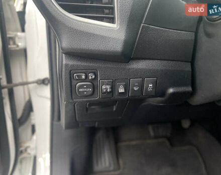 Белый Тойота Королла, объемом двигателя 1.6 л и пробегом 193 тыс. км за 12500 $, фото 14 на Automoto.ua