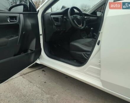 Белый Тойота Королла, объемом двигателя 1.3 л и пробегом 150 тыс. км за 10500 $, фото 16 на Automoto.ua