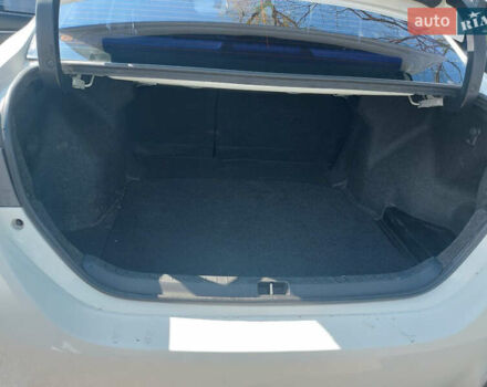 Белый Тойота Королла, объемом двигателя 1.3 л и пробегом 83 тыс. км за 12000 $, фото 8 на Automoto.ua