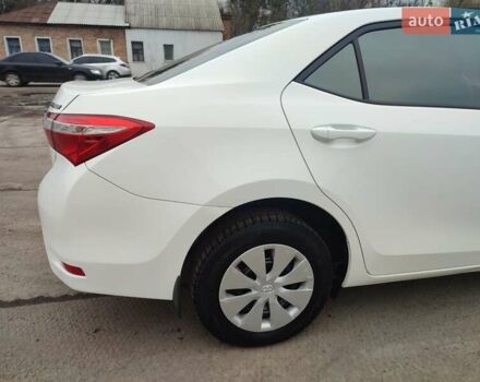 Белый Тойота Королла, объемом двигателя 1.3 л и пробегом 150 тыс. км за 10500 $, фото 10 на Automoto.ua