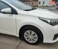 Белый Тойота Королла, объемом двигателя 1.3 л и пробегом 150 тыс. км за 10500 $, фото 9 на Automoto.ua