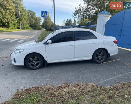 Белый Тойота Королла, объемом двигателя 1.36 л и пробегом 179 тыс. км за 8500 $, фото 2 на Automoto.ua