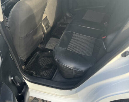 Белый Тойота Королла, объемом двигателя 1.33 л и пробегом 233 тыс. км за 6000 $, фото 7 на Automoto.ua