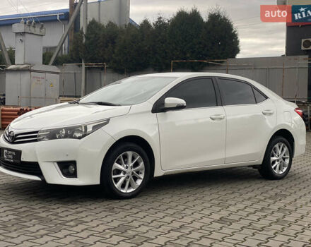 Белый Тойота Королла, объемом двигателя 1.6 л и пробегом 193 тыс. км за 12500 $, фото 2 на Automoto.ua