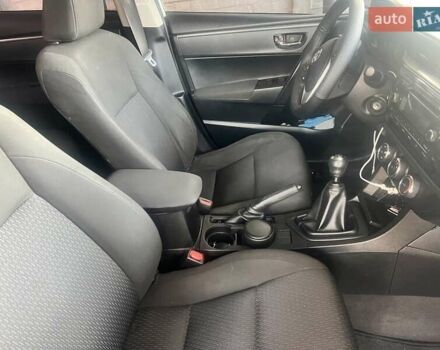 Белый Тойота Королла, объемом двигателя 1.3 л и пробегом 203 тыс. км за 8700 $, фото 6 на Automoto.ua