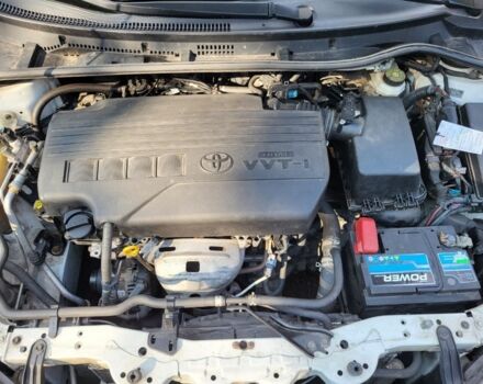 Белый Тойота Королла, объемом двигателя 1.3 л и пробегом 127 тыс. км за 7500 $, фото 3 на Automoto.ua