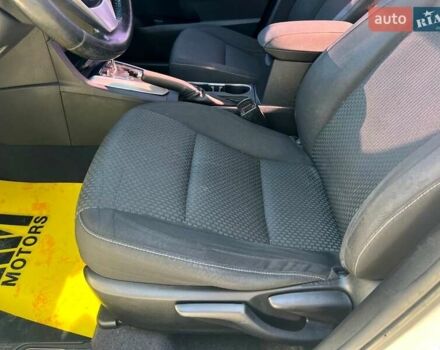 Белый Тойота Королла, объемом двигателя 1.6 л и пробегом 197 тыс. км за 11999 $, фото 28 на Automoto.ua