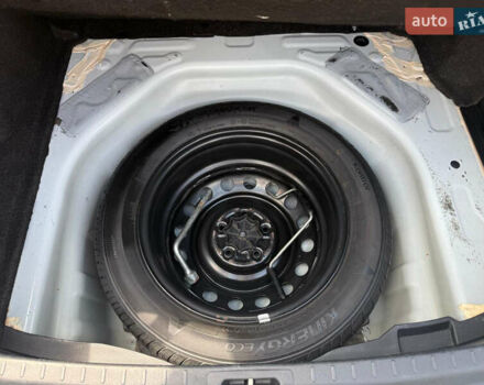 Белый Тойота Королла, объемом двигателя 1.6 л и пробегом 190 тыс. км за 12500 $, фото 5 на Automoto.ua