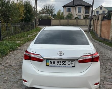 Белый Тойота Королла, объемом двигателя 1.6 л и пробегом 142 тыс. км за 12200 $, фото 3 на Automoto.ua