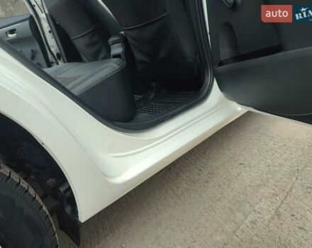 Белый Тойота Королла, объемом двигателя 1.3 л и пробегом 150 тыс. км за 10500 $, фото 28 на Automoto.ua