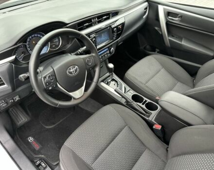 Белый Тойота Королла, объемом двигателя 1.6 л и пробегом 170 тыс. км за 10300 $, фото 4 на Automoto.ua