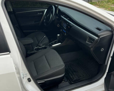 Белый Тойота Королла, объемом двигателя 1.6 л и пробегом 142 тыс. км за 12000 $, фото 22 на Automoto.ua