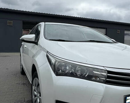Білий Тойота Королла, об'ємом двигуна 1.6 л та пробігом 170 тис. км за 12700 $, фото 1 на Automoto.ua
