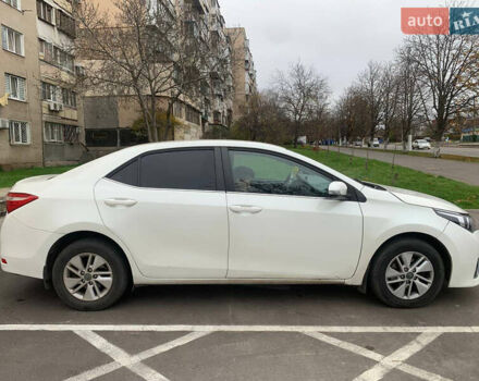 Белый Тойота Королла, объемом двигателя 1.6 л и пробегом 200 тыс. км за 10000 $, фото 1 на Automoto.ua