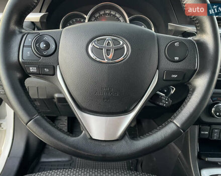 Белый Тойота Королла, объемом двигателя 1.6 л и пробегом 227 тыс. км за 10300 $, фото 21 на Automoto.ua