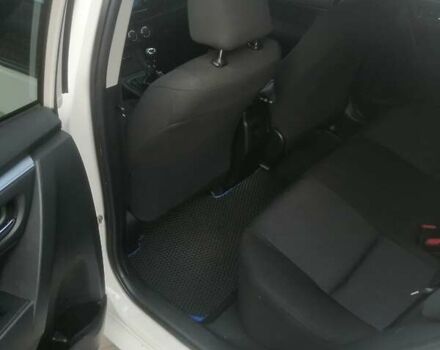 Белый Тойота Королла, объемом двигателя 1.4 л и пробегом 215 тыс. км за 9300 $, фото 7 на Automoto.ua