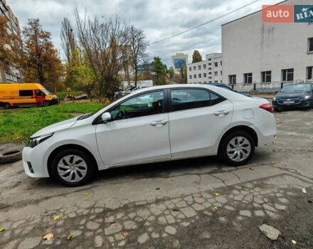 Білий Тойота Королла, об'ємом двигуна 1.6 л та пробігом 227 тис. км за 8900 $, фото 3 на Automoto.ua