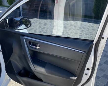 Білий Тойота Королла, об'ємом двигуна 1.6 л та пробігом 240 тис. км за 8900 $, фото 7 на Automoto.ua