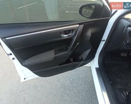 Белый Тойота Королла, объемом двигателя 1.6 л и пробегом 152 тыс. км за 13300 $, фото 11 на Automoto.ua