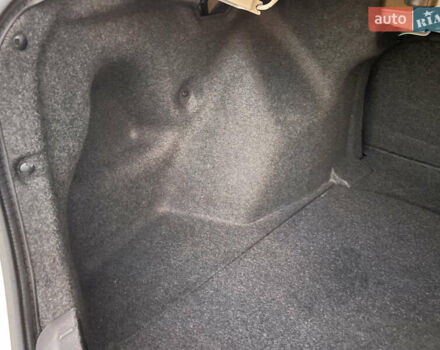 Белый Тойота Королла, объемом двигателя 1.6 л и пробегом 227 тыс. км за 10300 $, фото 43 на Automoto.ua