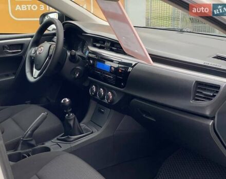 Білий Тойота Королла, об'ємом двигуна 1.33 л та пробігом 311 тис. км за 8500 $, фото 11 на Automoto.ua