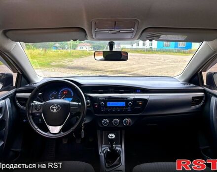 Белый Тойота Королла, объемом двигателя 1.3 л и пробегом 134 тыс. км за 10600 $, фото 5 на Automoto.ua