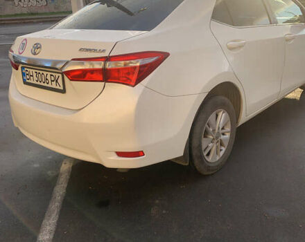 Белый Тойота Королла, объемом двигателя 1.6 л и пробегом 200 тыс. км за 10000 $, фото 4 на Automoto.ua