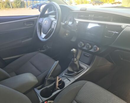 Білий Тойота Королла, об'ємом двигуна 1.3 л та пробігом 90 тис. км за 10700 $, фото 9 на Automoto.ua