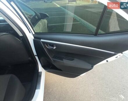 Белый Тойота Королла, объемом двигателя 1.6 л и пробегом 152 тыс. км за 13300 $, фото 19 на Automoto.ua