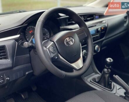 Білий Тойота Королла, об'ємом двигуна 1.33 л та пробігом 311 тис. км за 8500 $, фото 8 на Automoto.ua
