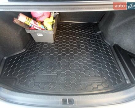 Белый Тойота Королла, объемом двигателя 1.6 л и пробегом 152 тыс. км за 13300 $, фото 18 на Automoto.ua