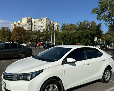 Белый Тойота Королла, объемом двигателя 1.33 л и пробегом 145 тыс. км за 10800 $, фото 3 на Automoto.ua