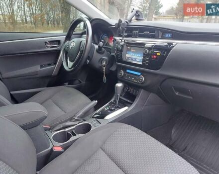 Білий Тойота Королла, об'ємом двигуна 1.6 л та пробігом 134 тис. км за 12500 $, фото 9 на Automoto.ua