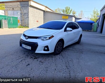 Білий Тойота Королла, об'ємом двигуна 1.8 л та пробігом 300 тис. км за 8900 $, фото 5 на Automoto.ua