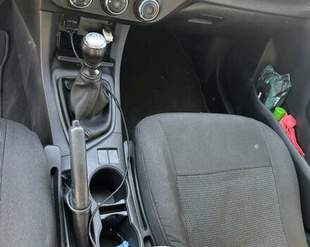 Белый Тойота Королла, объемом двигателя 1.33 л и пробегом 145 тыс. км за 10800 $, фото 12 на Automoto.ua