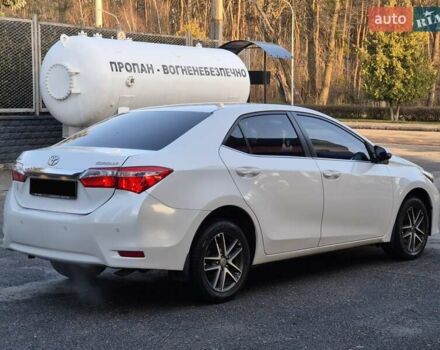 Білий Тойота Королла, об'ємом двигуна 1.6 л та пробігом 122 тис. км за 12000 $, фото 7 на Automoto.ua