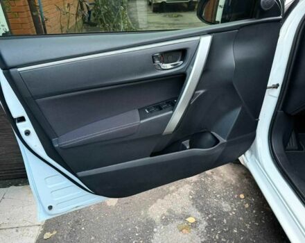 Білий Тойота Королла, об'ємом двигуна 1.6 л та пробігом 87 тис. км за 11750 $, фото 6 на Automoto.ua