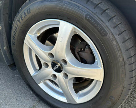 Белый Тойота Королла, объемом двигателя 1.33 л и пробегом 145 тыс. км за 10800 $, фото 8 на Automoto.ua