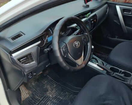 Білий Тойота Королла, об'ємом двигуна 1.6 л та пробігом 130 тис. км за 13800 $, фото 4 на Automoto.ua