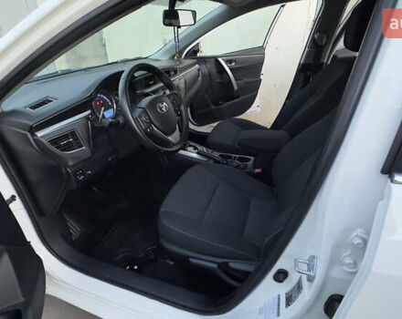 Тойота Королла 2015 в Одессе на Automoto.ua Белый Тойота Королла, объемом двигателя 1.6 л и пробегом 94 тыс. км за 14500 $, фото 9 на Automoto.ua