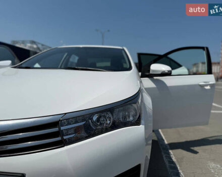 Тойота Королла 2015 у Івано-Франківську на Automoto.ua Білий Тойота Королла, об'ємом двигуна 1.6 л та пробігом 213 тис. км за 11900 $, фото 8 на Automoto.ua