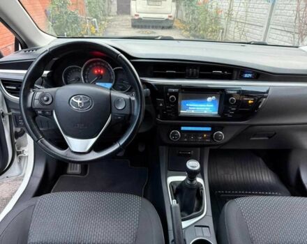 Білий Тойота Королла, об'ємом двигуна 1.6 л та пробігом 87 тис. км за 11750 $, фото 9 на Automoto.ua